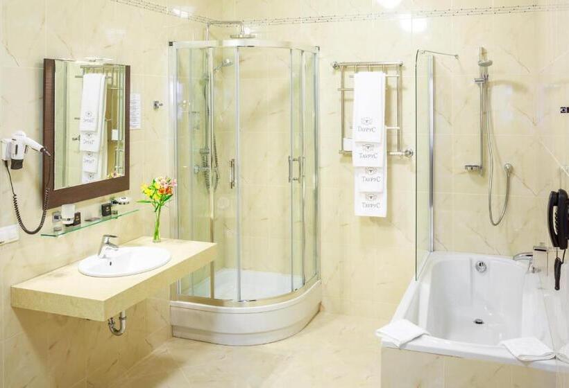 سوییت, Taurus Hotel & Spa