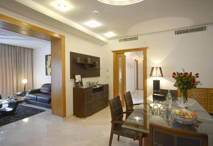 سوییت لوکس, The Penthouse Suites