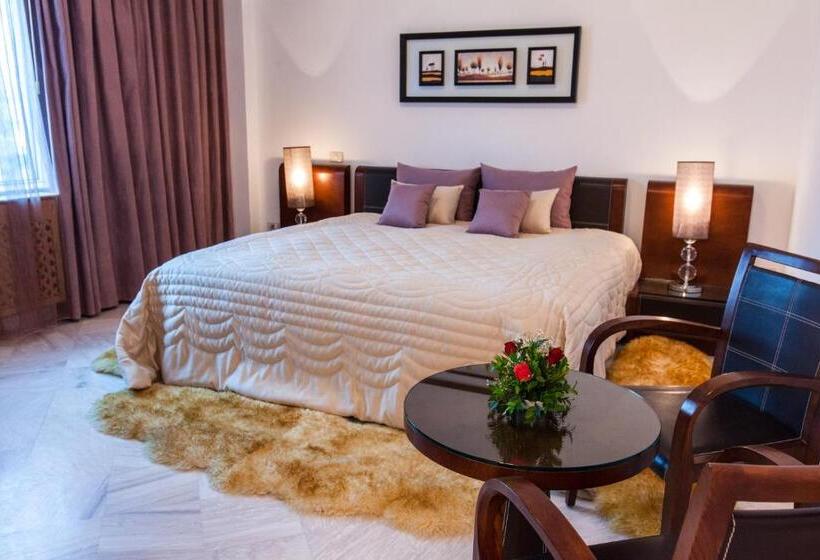 سوییت, The Penthouse Suites