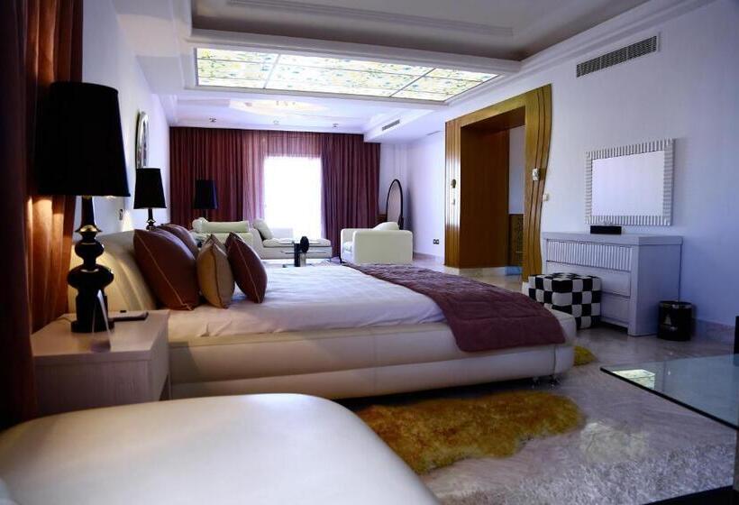 سوئیت رویال, The Penthouse Suites