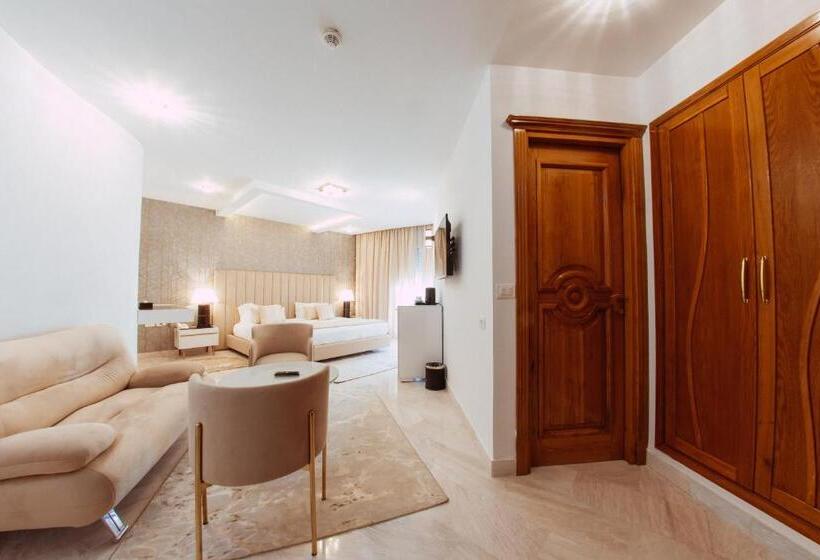 اتاق لوکس, The Penthouse Suites