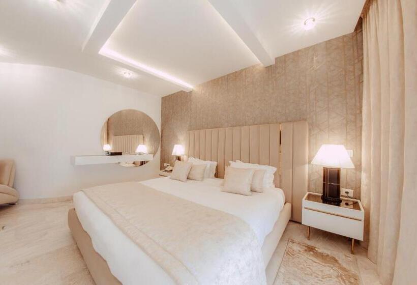 اتاق لوکس, The Penthouse Suites