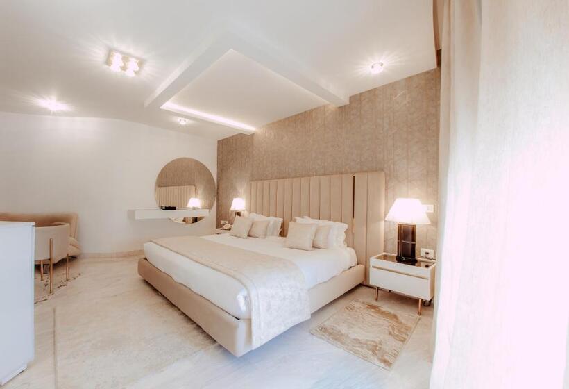 اتاق لوکس, The Penthouse Suites
