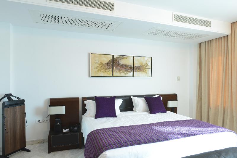 سوییت لوکس, The Penthouse Suites