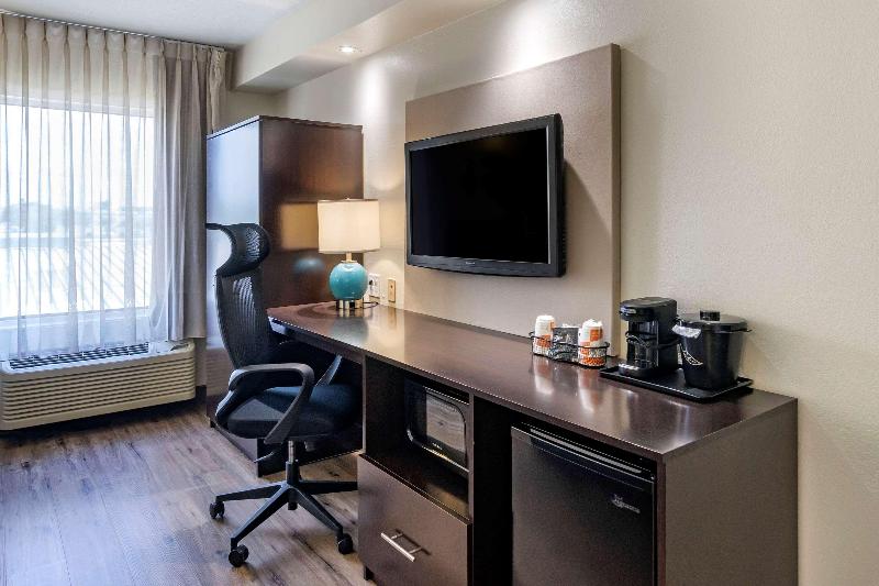 اتاق استاندارد, The Penthouse Suites