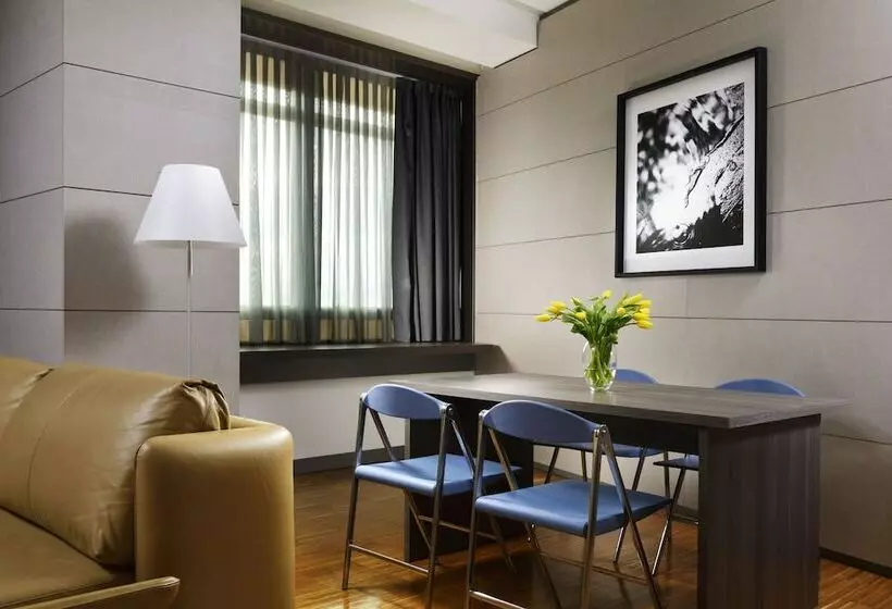 スイート, Unahotels San Vitale Bologna