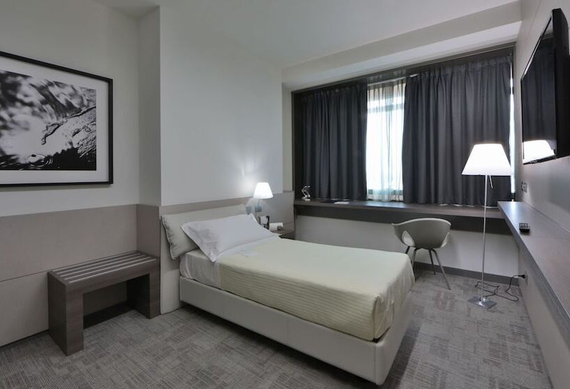 غرفة كلاسيكية فردية, Unahotels San Vitale Bologna