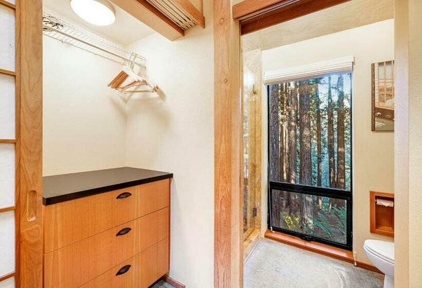 חדר סטודיו סטנדרד, The Tea House