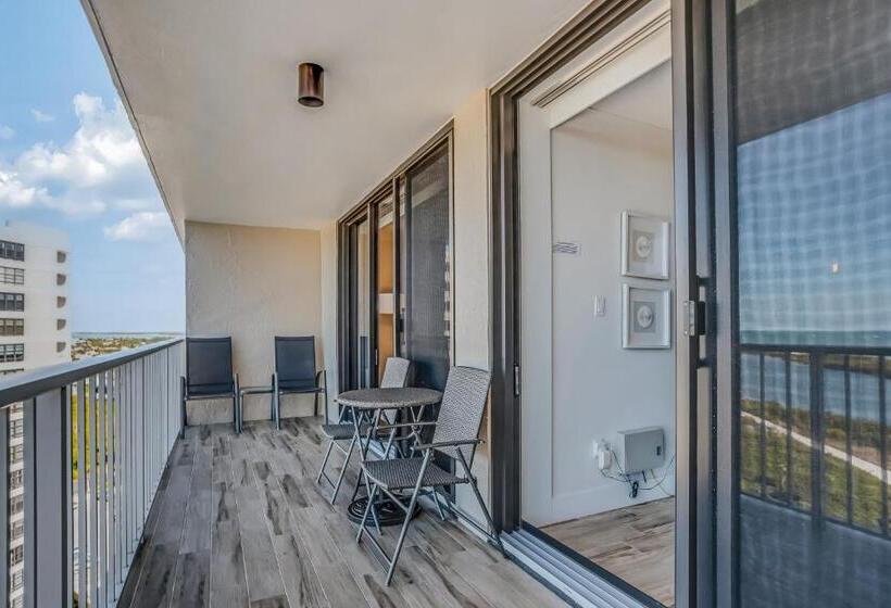 شقة غرفتين, Sunset Dreams