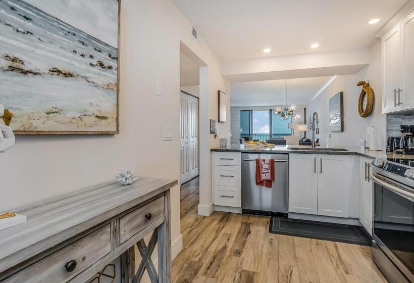 شقة غرفتين, Sunset Dreams