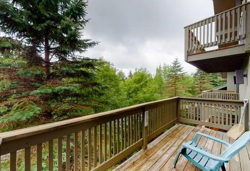 Huoneisto 3 Makuuhuonetta, Bromley Mountain Condo Cd2
