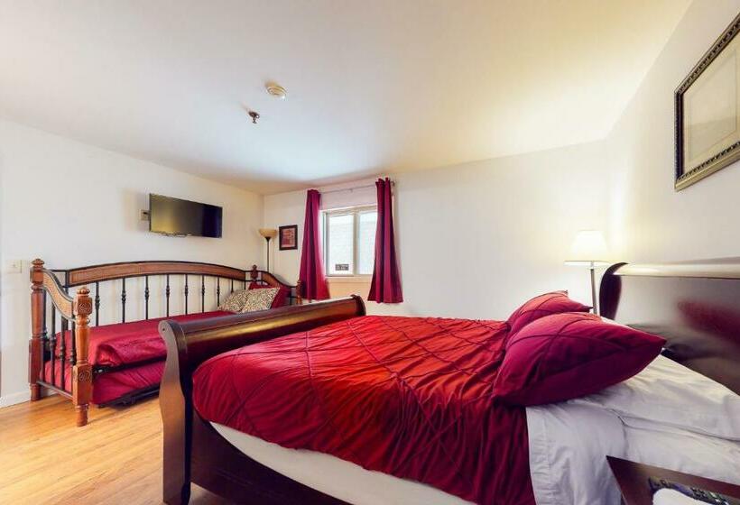 침실 1개 아파트, Lake Winnipesaukee Retreat