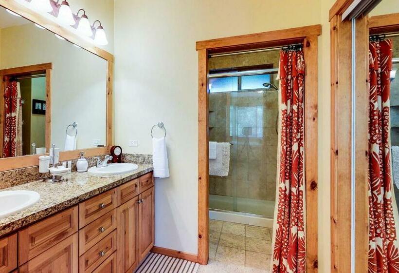 침실 2개 아파트, Boulders Hideout