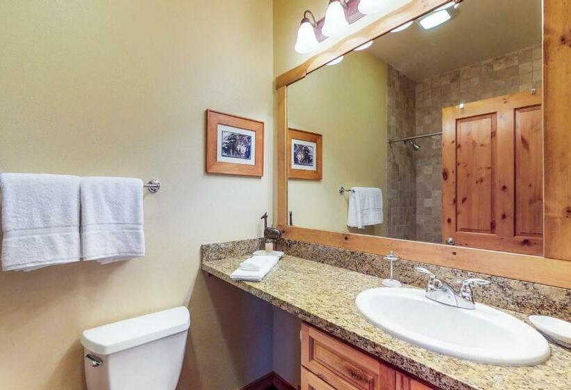 침실 2개 아파트, Boulders Hideout