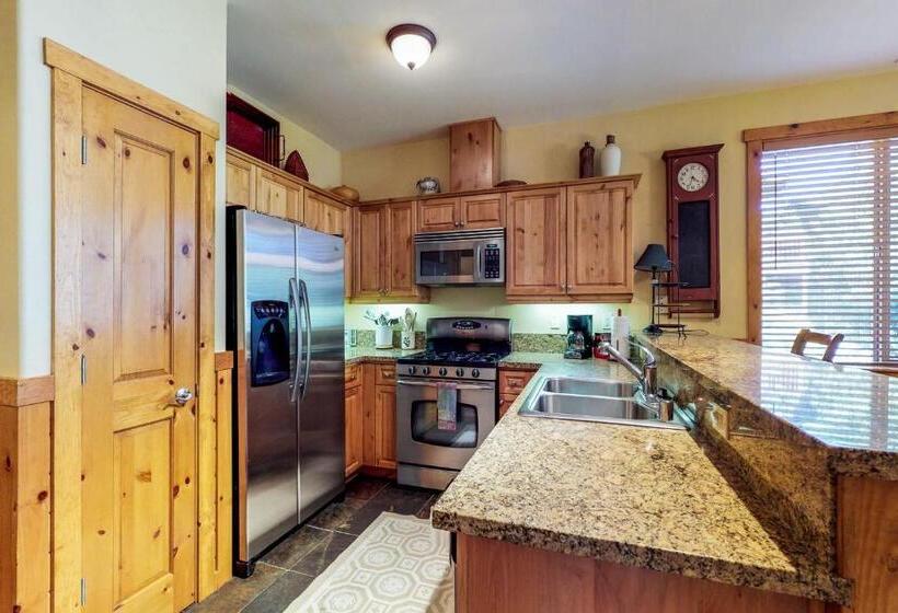 침실 2개 아파트, Boulders Hideout