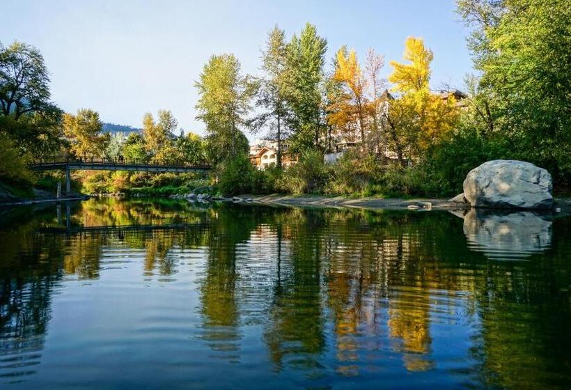 スタンダードスタジオ, Copper Top Chalet