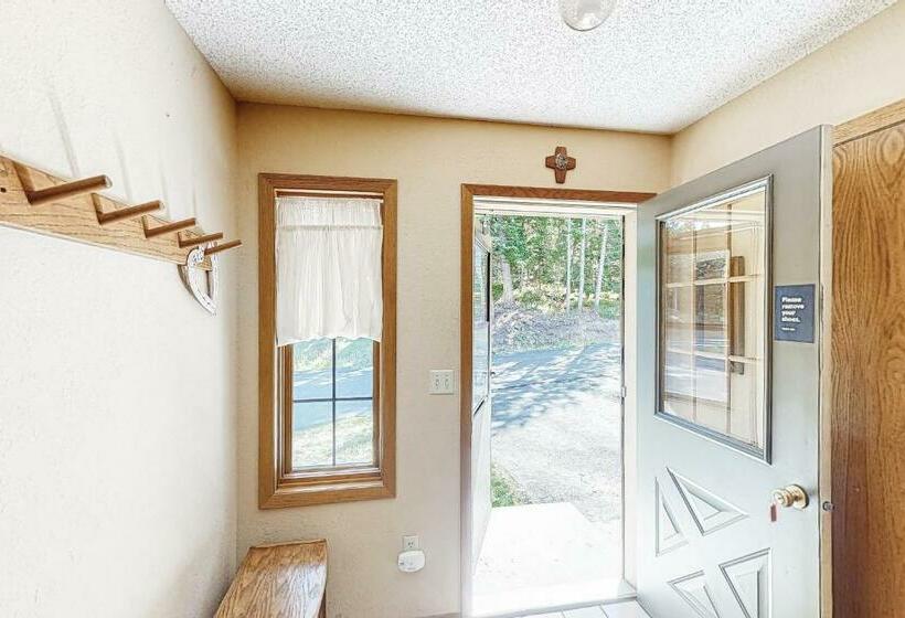 آپارتمان 1 خوابه, Hidden Village 25 Timbercrest