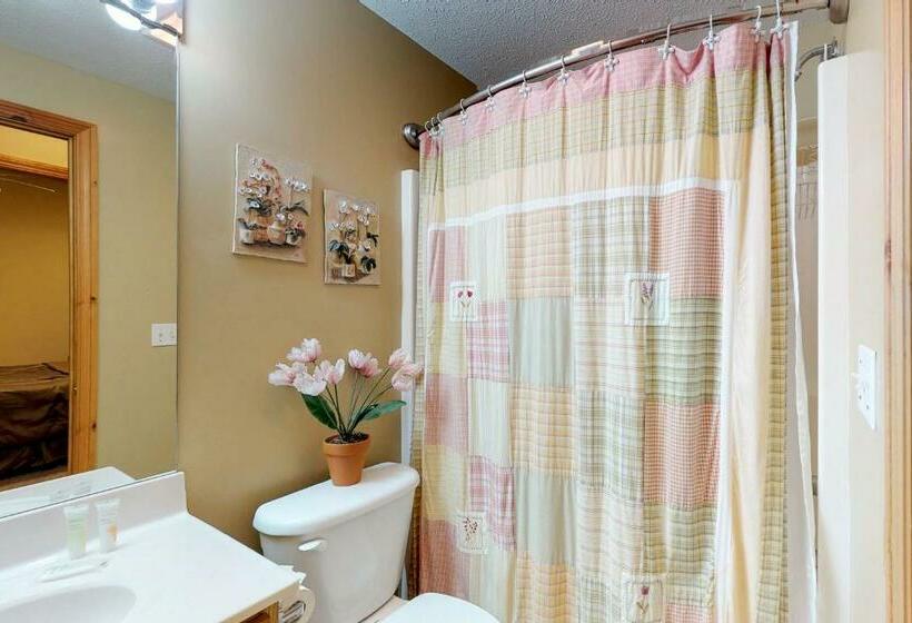 带3个卧室的公寓, Our Heart S Desire