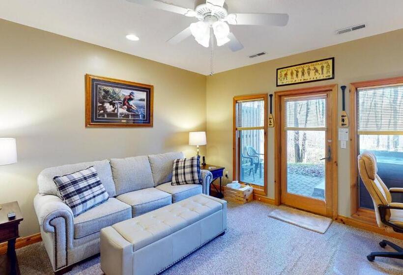 带3个卧室的公寓, Our Heart S Desire