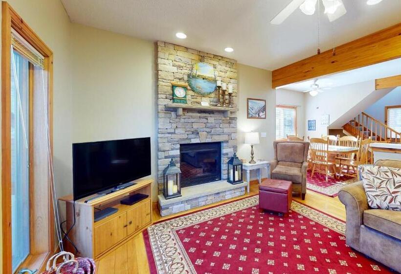 带3个卧室的公寓, Our Heart S Desire