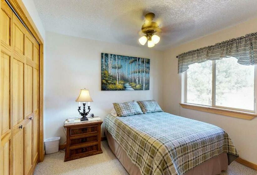 آپارتمان 3 خوابه, Painted Pony Cabin