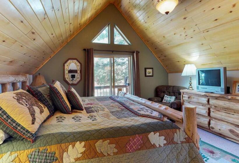 آپارتمان 3 خوابه, Painted Pony Cabin