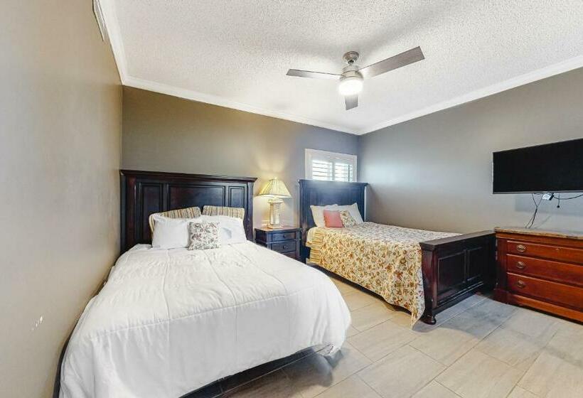 침실 3개 아파트, Ocean S Edge 302