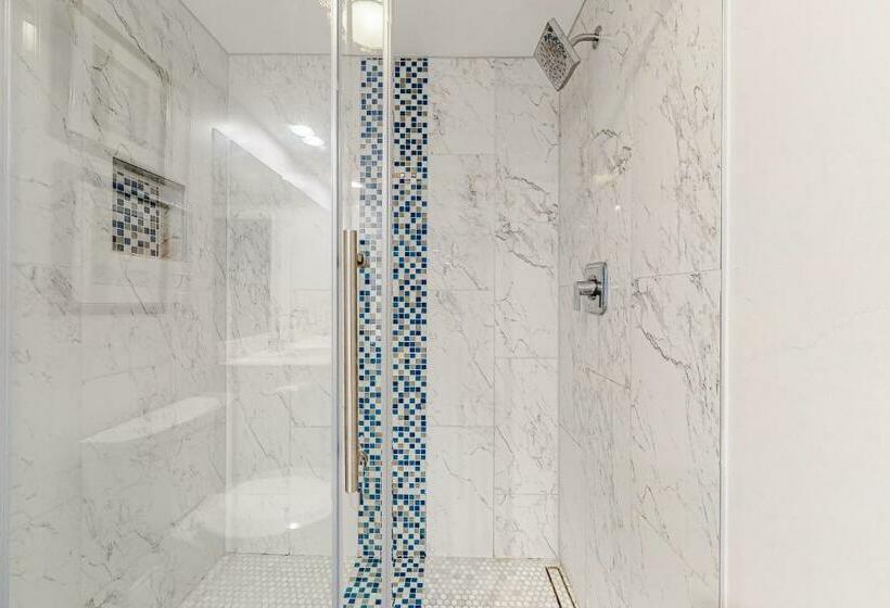 침실 3개 아파트, Ocean S Edge 302