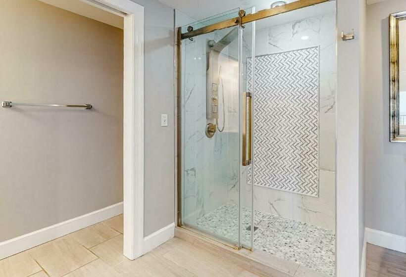 침실 3개 아파트, Ocean S Edge 302