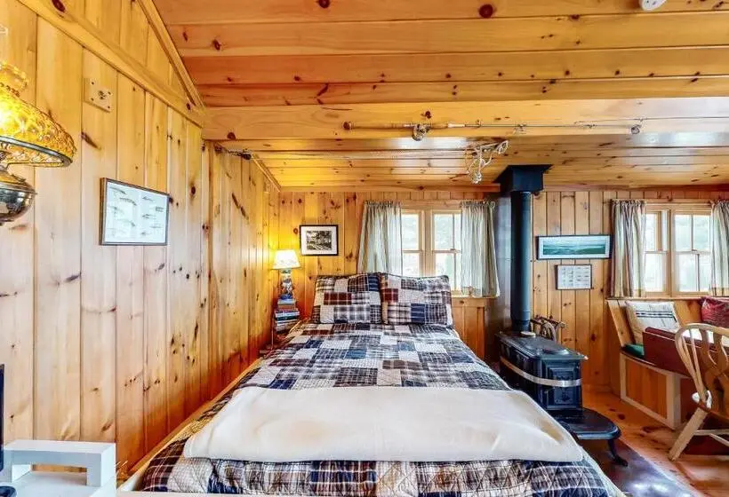 スタンダードスタジオ, Wellhouse Cottage