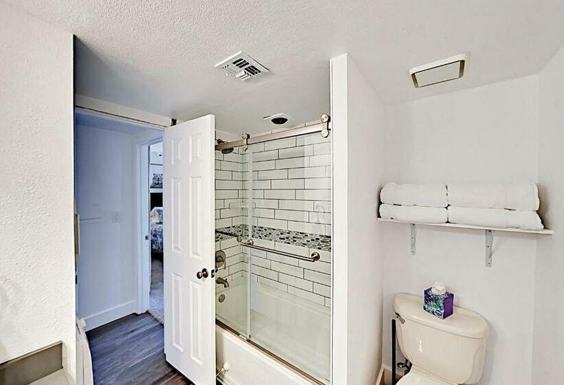 Апартаменты 2 Спальни, Boulder Condo N