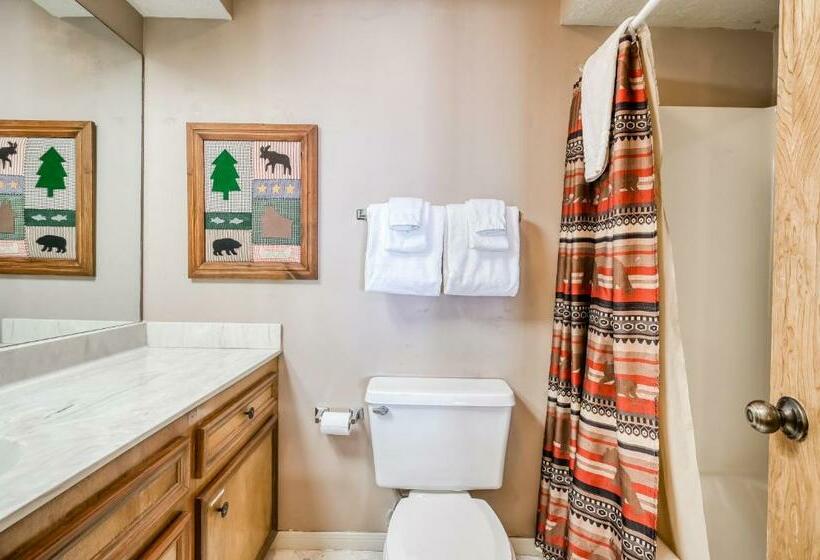 شقة غرفتين, Creekside Serenade