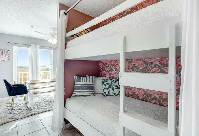 침실 1개 아파트, Gulf Island 422