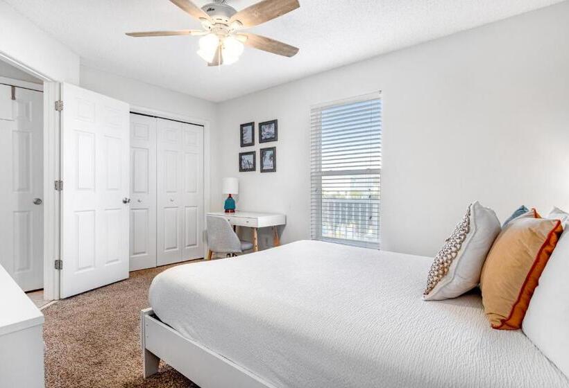 침실 1개 아파트, Gulf Island 422