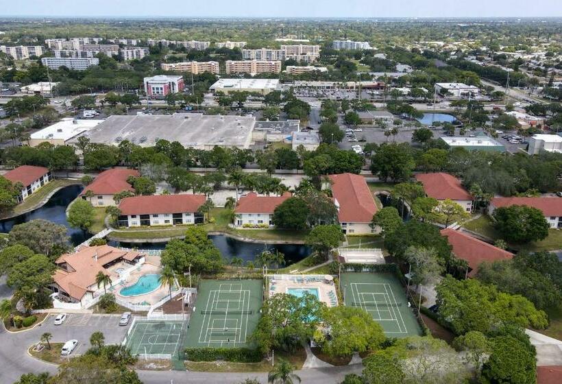 带2个卧室的公寓, Modern Palm Paradise