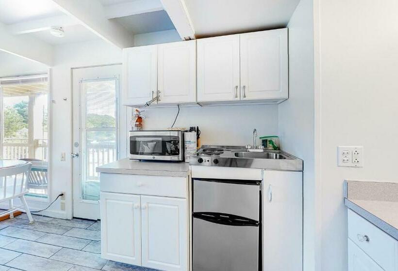 스탠다드 스튜디오, Stay Sandy