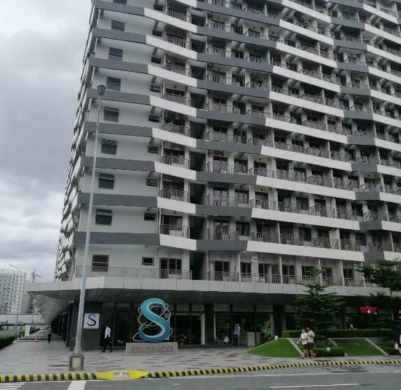 1 Bedroom Apartment with Balcony, S Residencestower 3   L&r Staycation