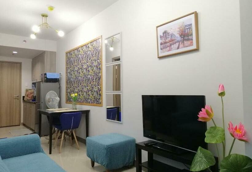 1 Bedroom Apartment with Balcony, S Residencestower 3   L&r Staycation