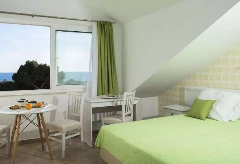 استودیوی استاندارد با چشم‌انداز دریا, Apartments Milka & Miho