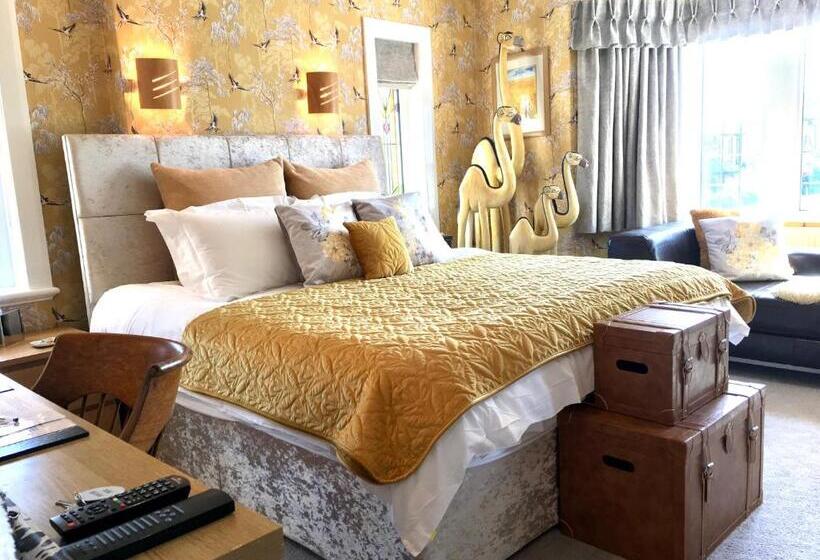 Номер Superior, Number One St Luke S