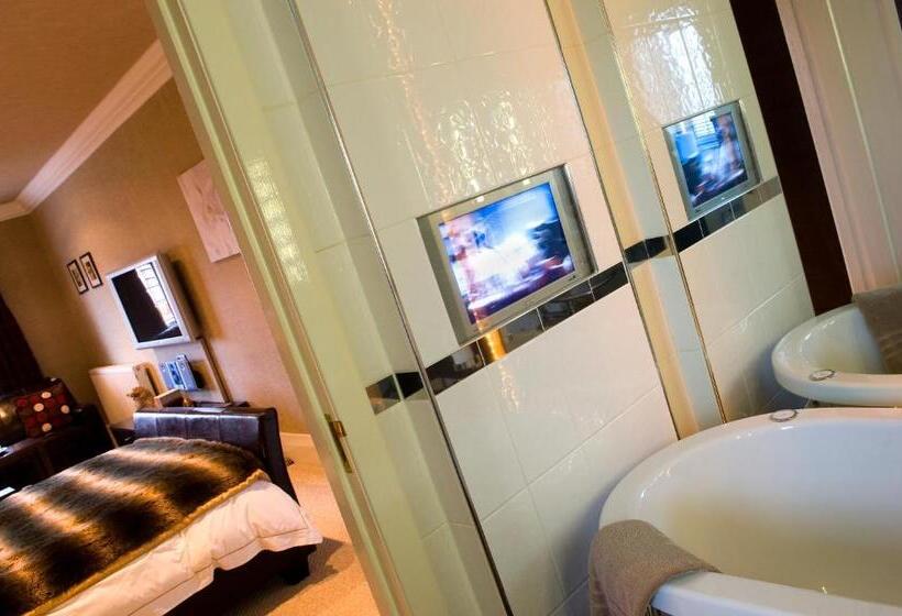 デラックスルーム, Number One St Luke S