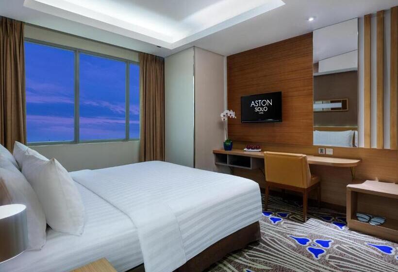 Люкс, Aston Solo