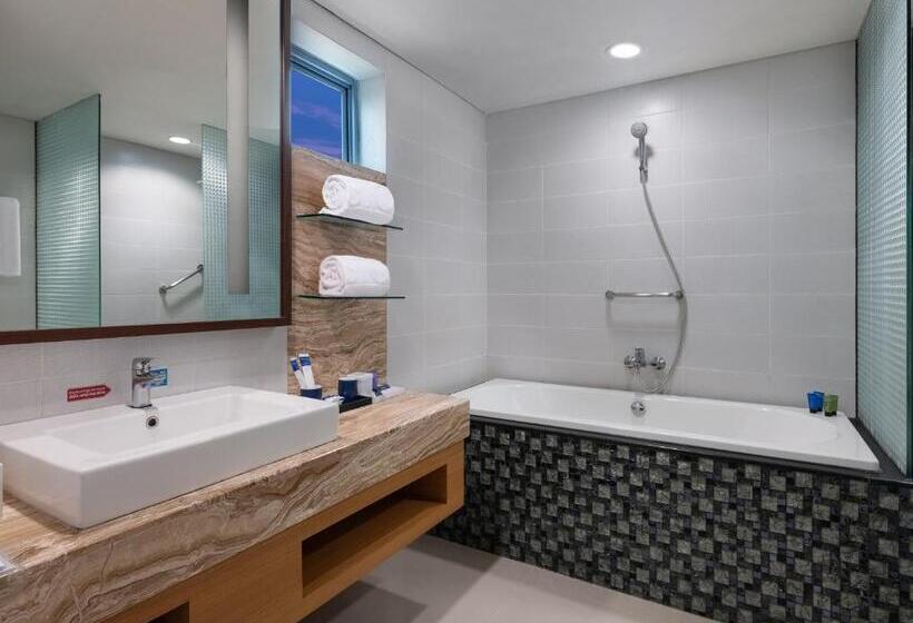 Люкс, Aston Solo