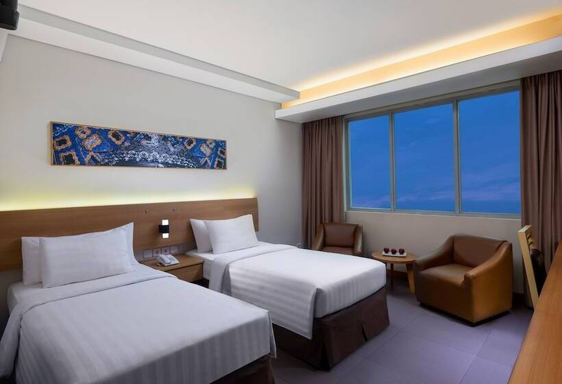 Номер Superior, Aston Solo