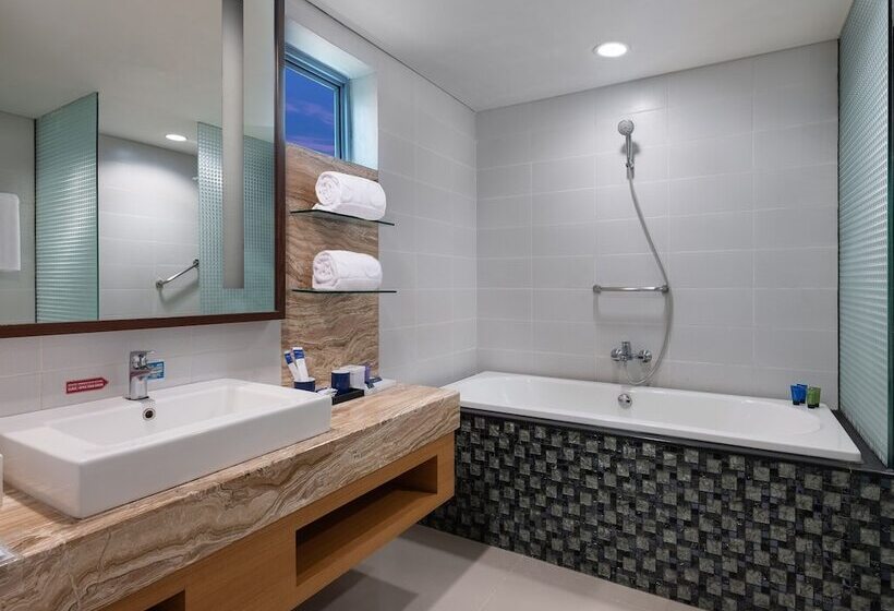 Люкс, Aston Solo