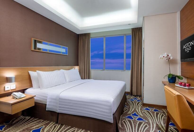 Люкс, Aston Solo