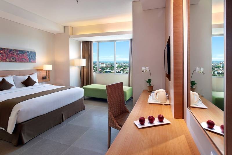 Номер Deluxe, Aston Solo