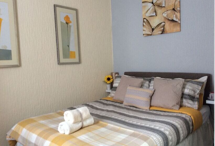 חדר בסיסי, Brene