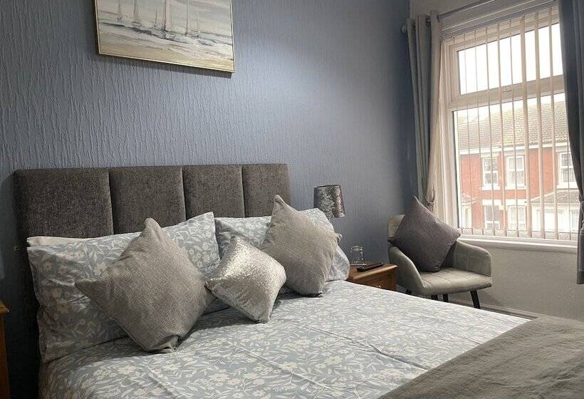 חדר סטנדרט, Brene