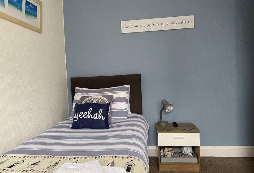 חדר סטנדרד יחיד חדר אמבטיה משותף, Brene